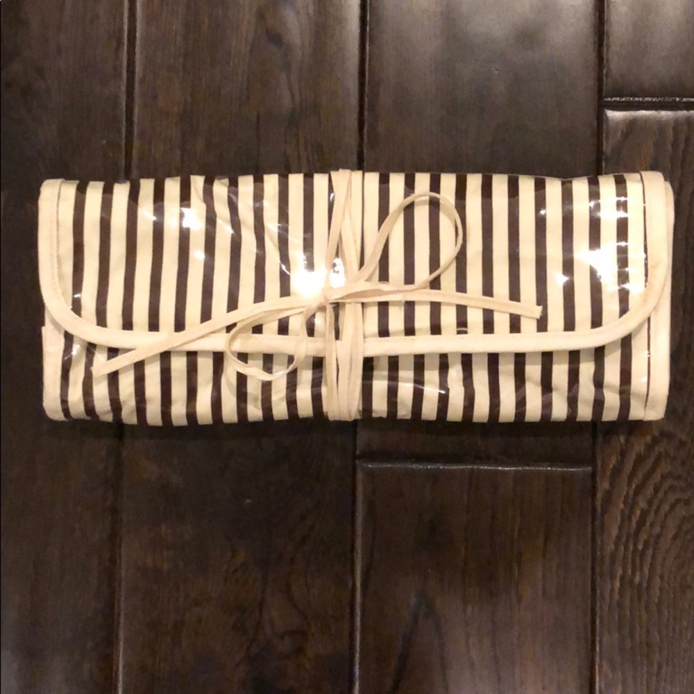 Vintage Henri Bendel  cosmetic/jewelry hanging bag